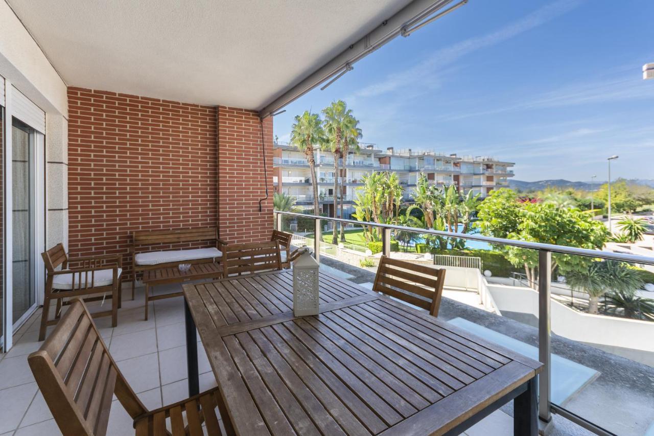 Esplendor Apartment Les Deveses Екстериор снимка