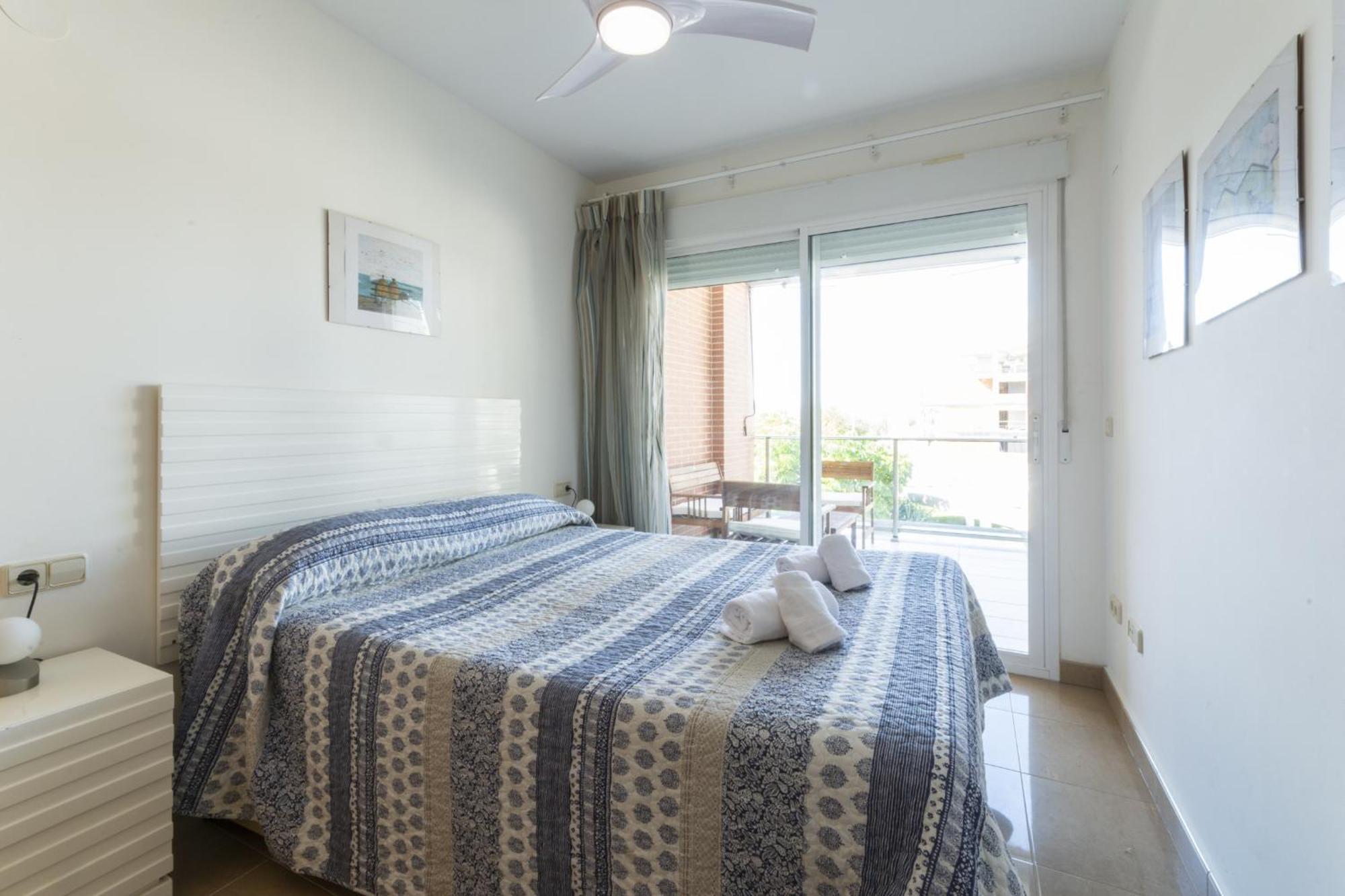Esplendor Apartment Les Deveses Екстериор снимка