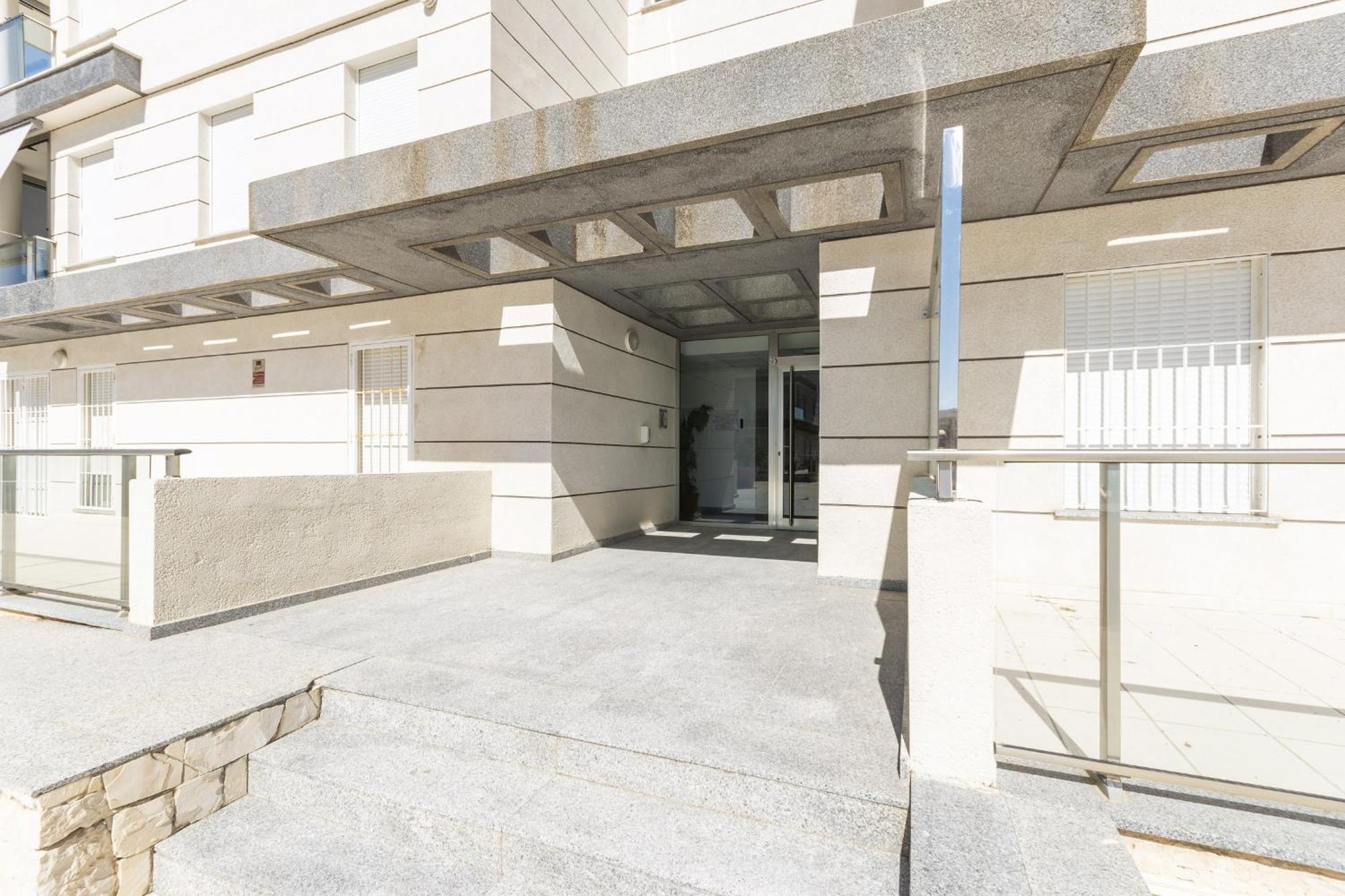 Esplendor Apartment Les Deveses Екстериор снимка