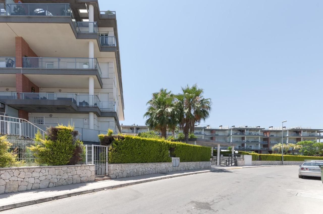 Esplendor Apartment Les Deveses Екстериор снимка